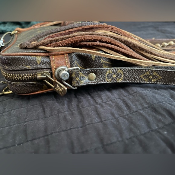 Vintage Boho Louis Vuitton Purse - Picture 5 of 7